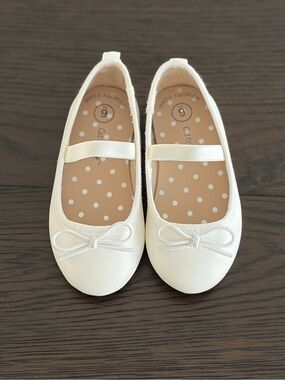 Cat & Jack Nora 2.0 Classic Ballet Flats in White (6T)